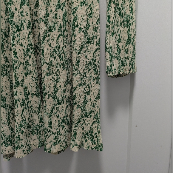 Mango Dress - Picture 2 of 4